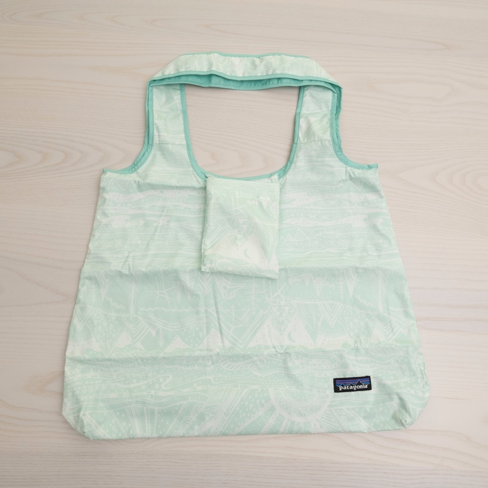 New Patagonia Shopper Tote Bag Upcycled Packable Foldable with Tags